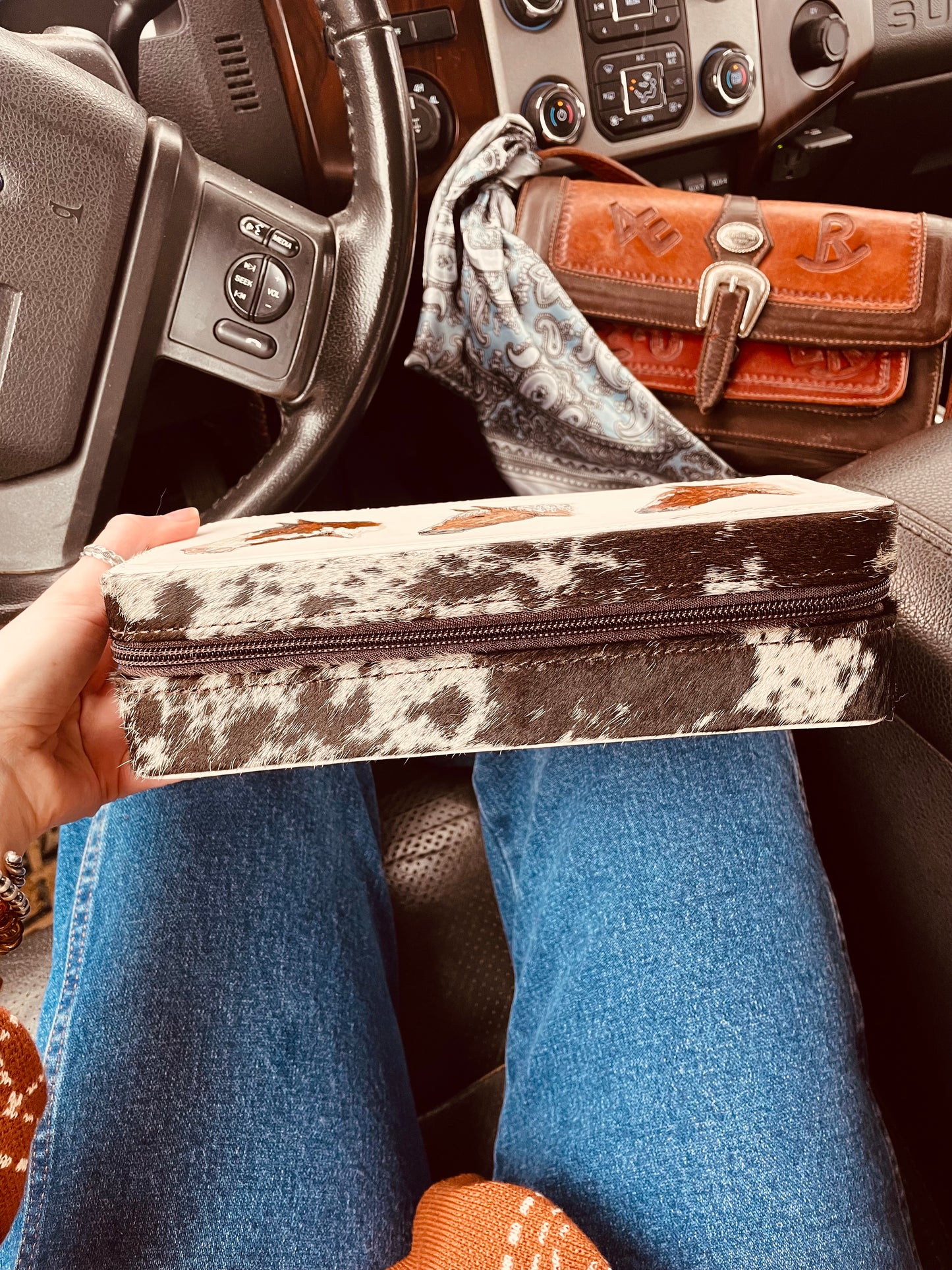 Good Company Cowhide Case