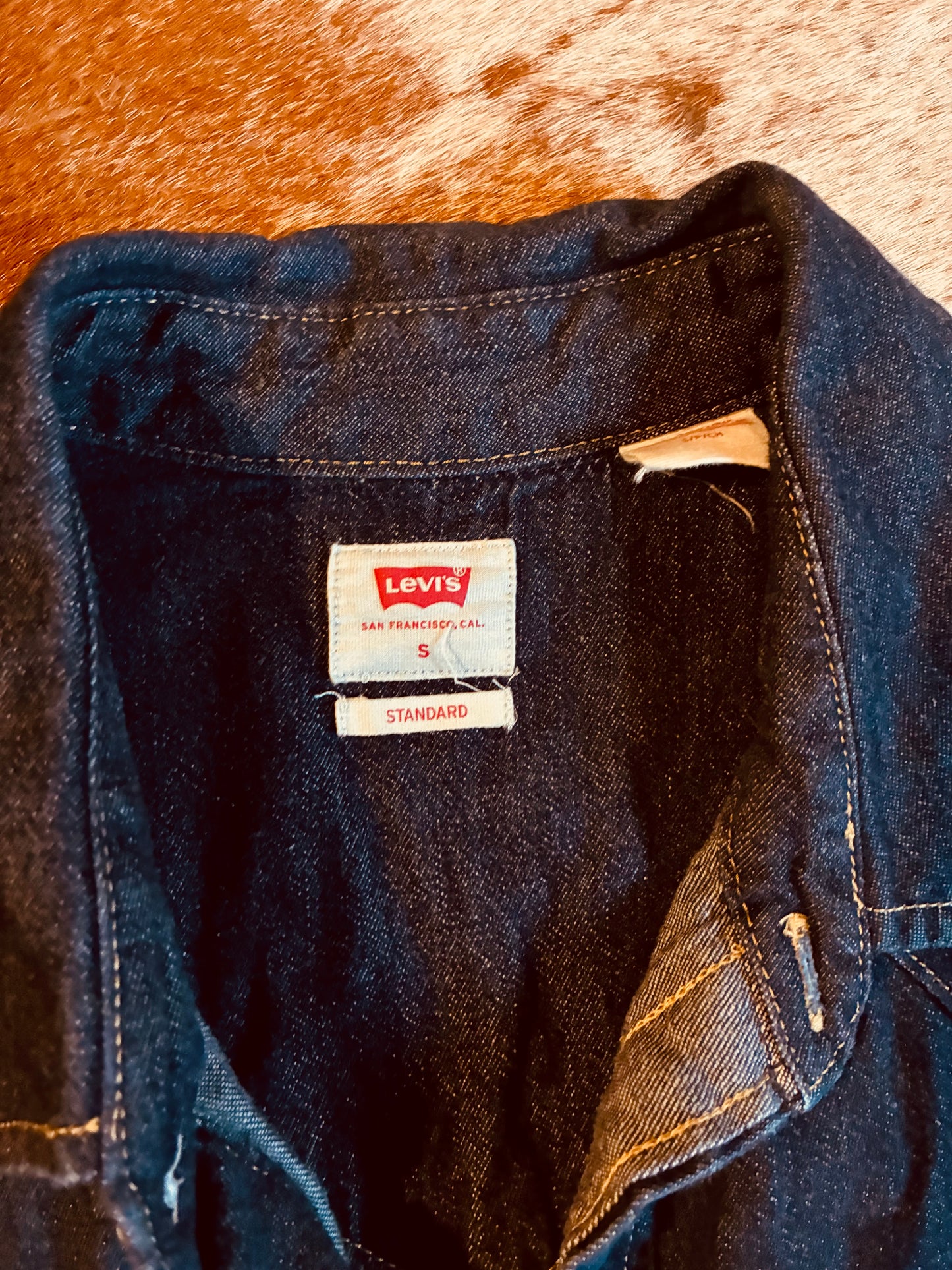 Men’s Levi Denim Shirt Small