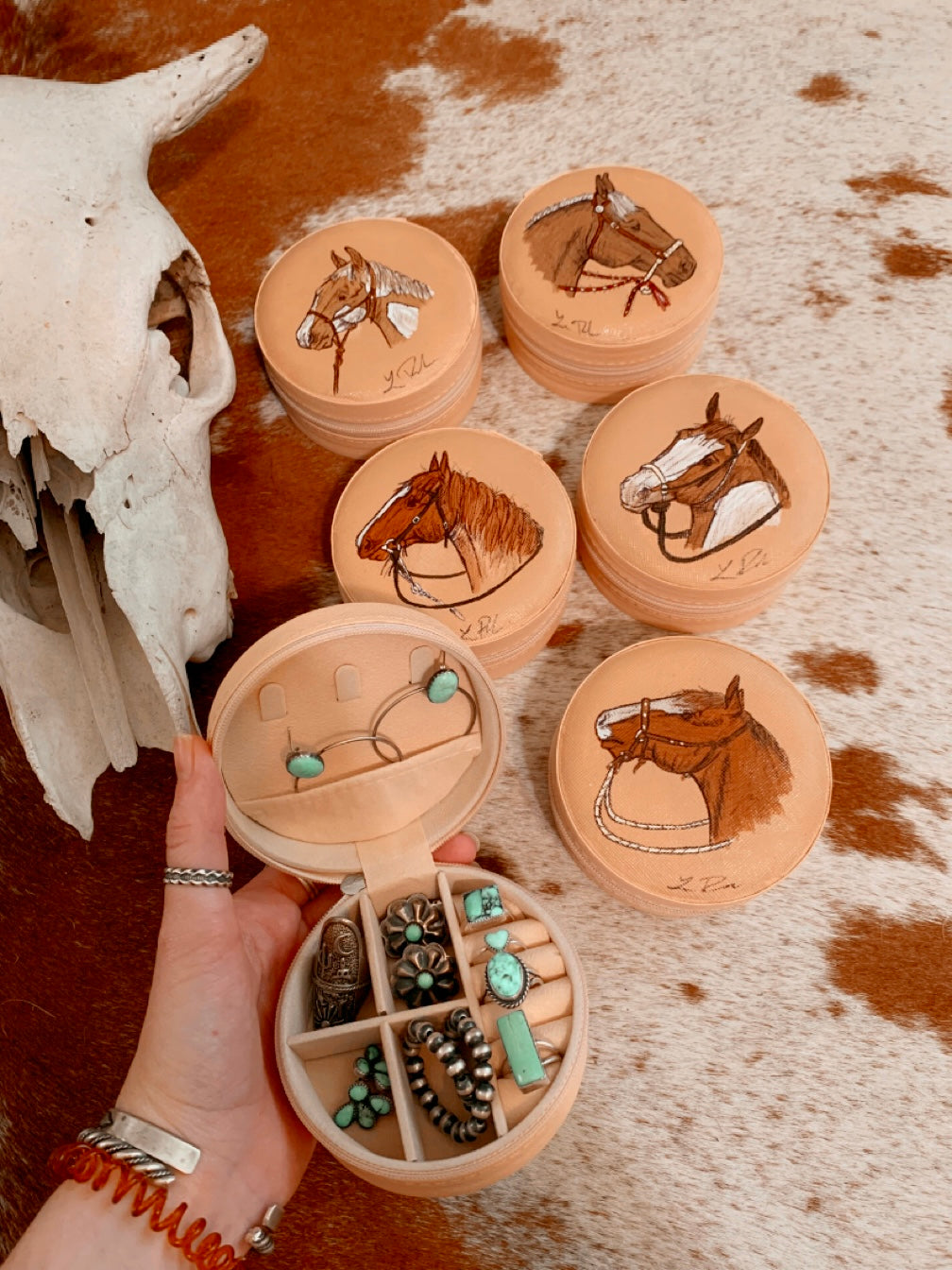Mini Round Dedra Case