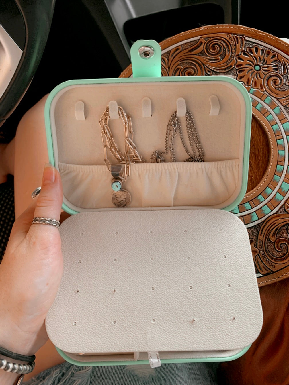 Lainie Large Turquoise Case