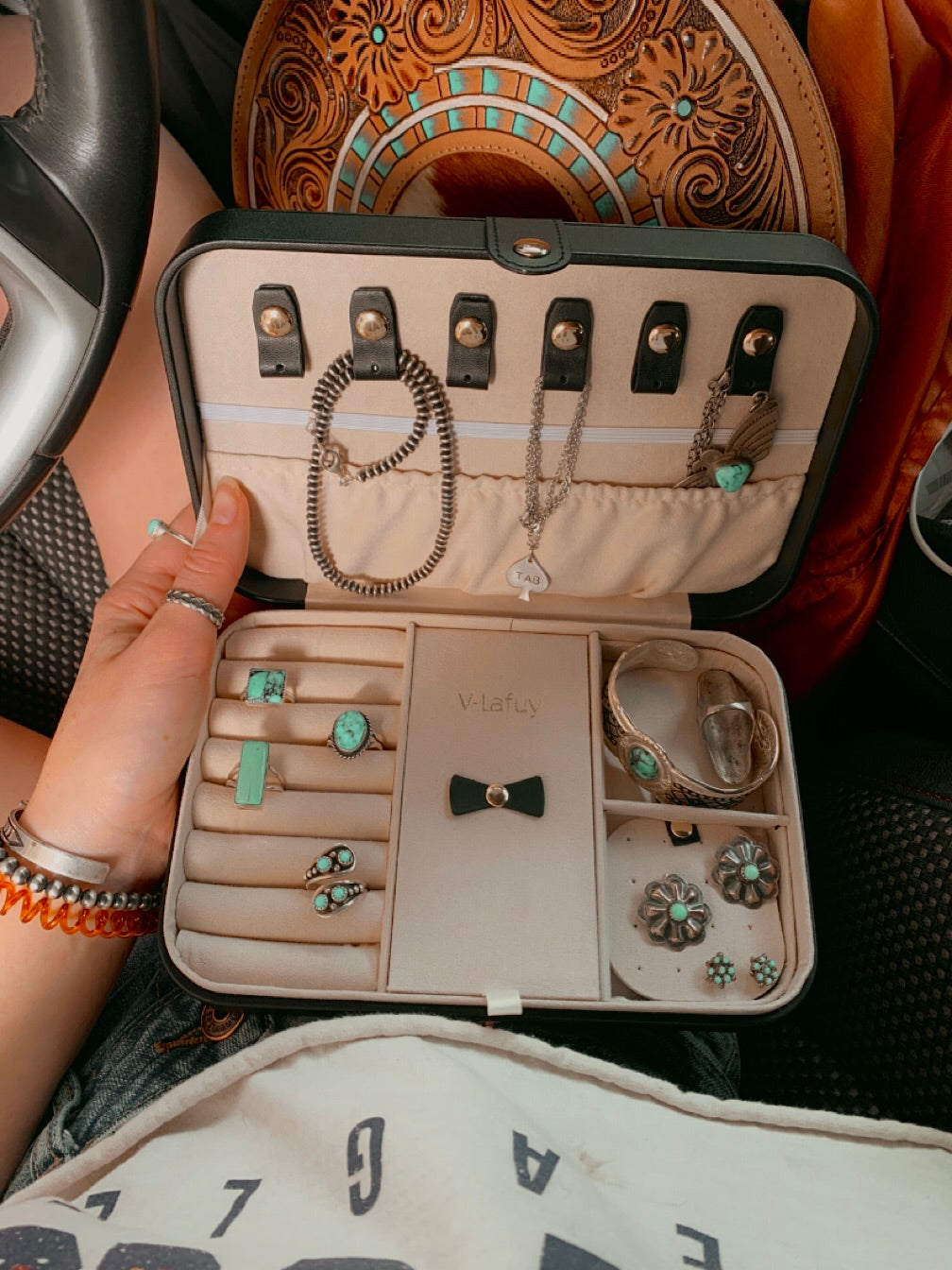 LARGE Black Annie Case