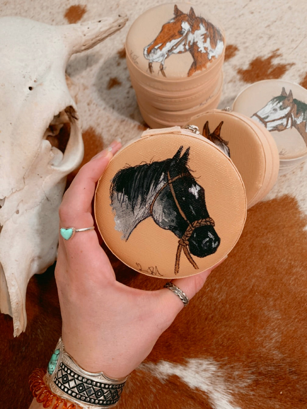 Mini Round Cassie Case
