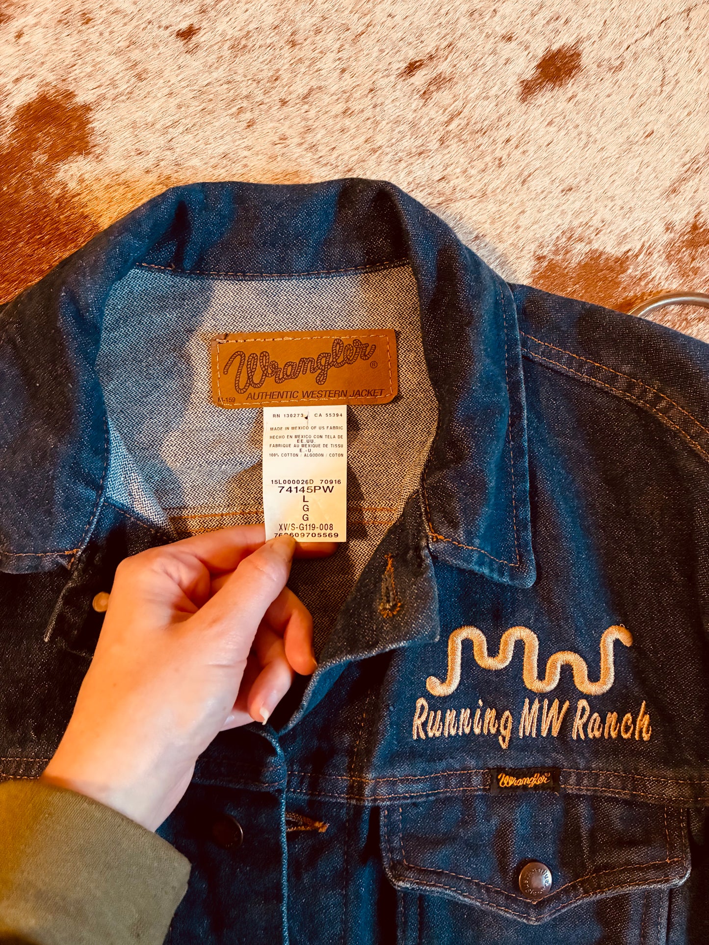 Men’s Wrangler Embroidered Jean Jacket Large