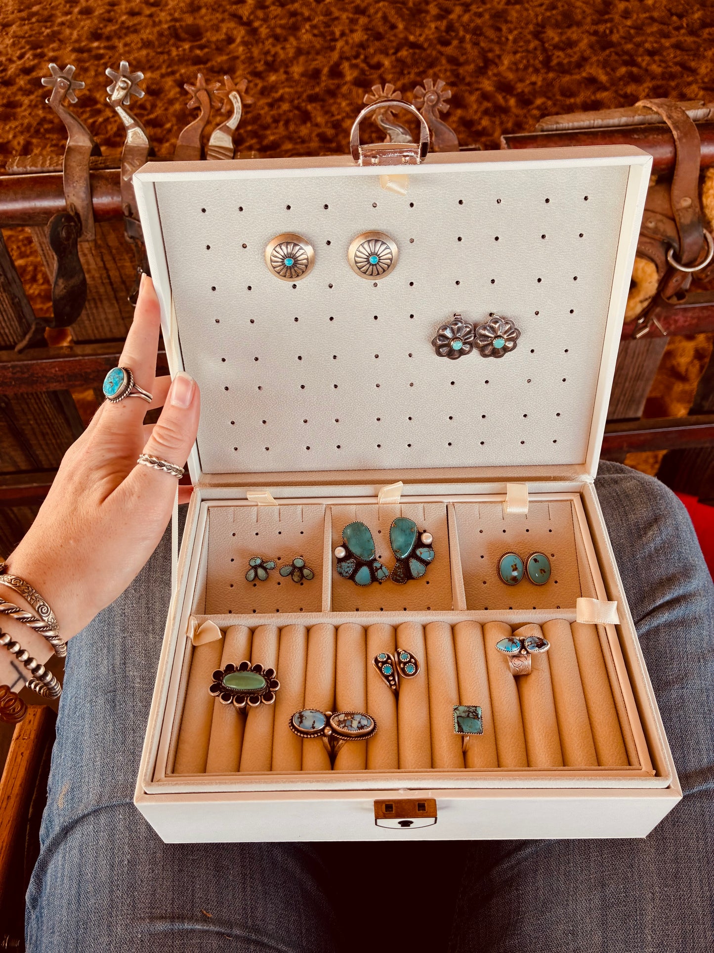 Tracking White Jewelry Box