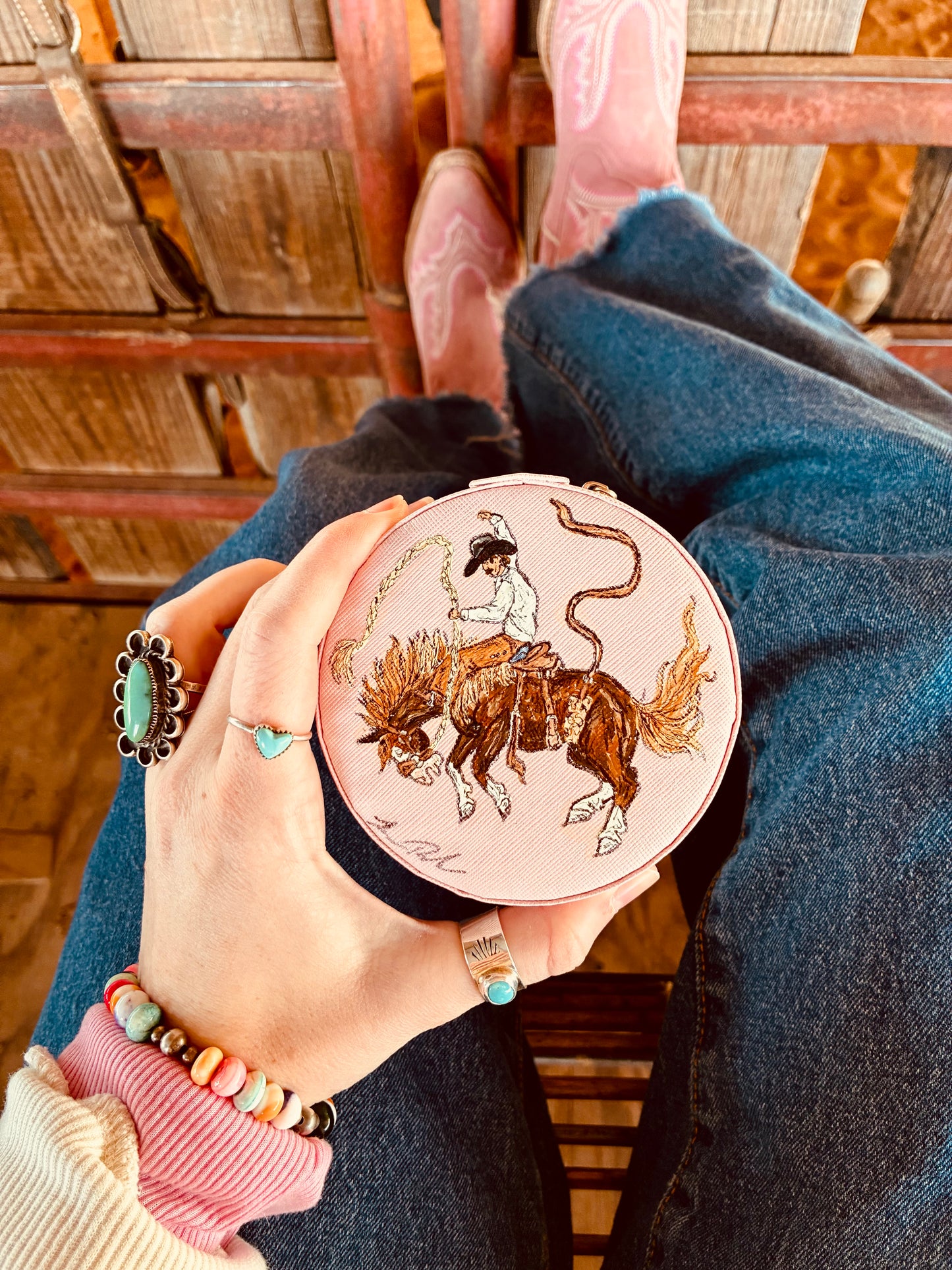 Cleo Round Mini Case