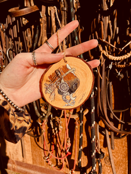 Details Wood Ornament