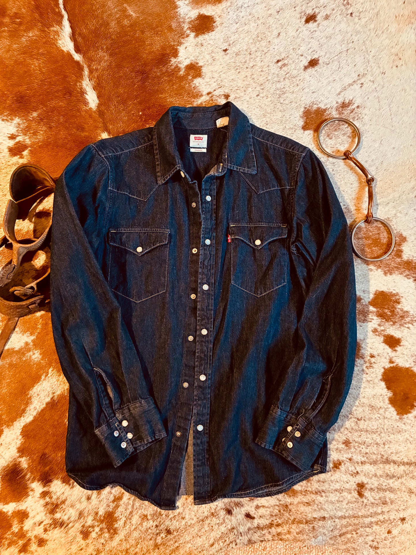 Men’s Levi Denim Shirt Small
